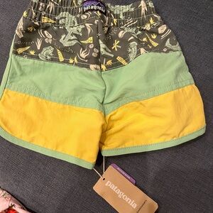 Patagonia Kids' Green and Yellow Shorts